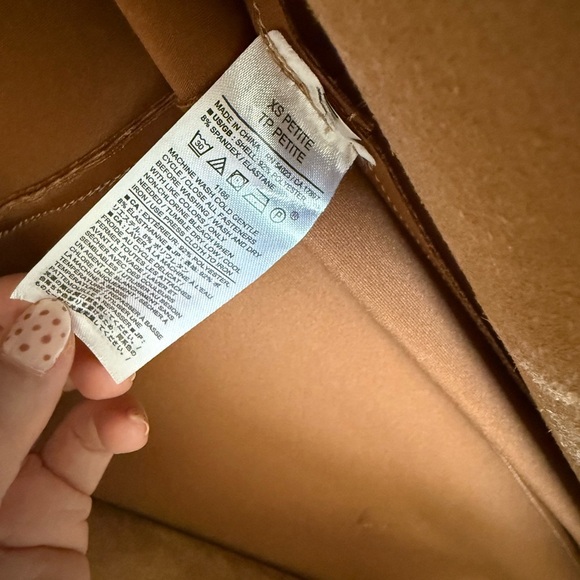 Banana Republic Caramel Trench Coat - Size XSP - Picture 4 of 5